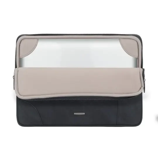 Riva Case 8905 Sleeve 15,6 Black
